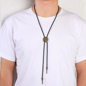 Bolo tie med kors i retro metall