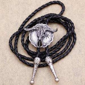 Bolo tie med tjurskalle i vintagestil