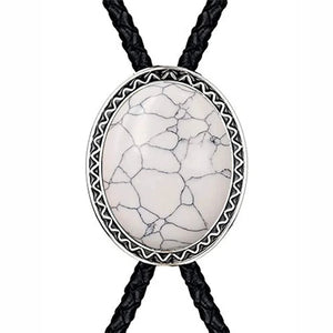 Bolo tie med vit marmormönstrad sten och flätat lädersnöre Vit