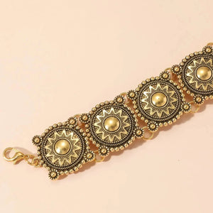 Choker-halsband med conchos i western stil
