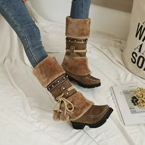 Vinter cowboyboots med fluffig insida och dekorativ snörning