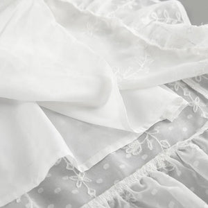 Vit klänning med puffärm