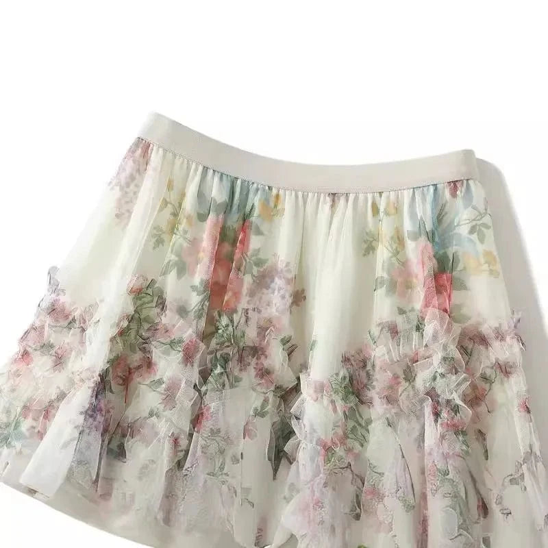 Bohemisk tyllkjol med blommigt akvarellmönster