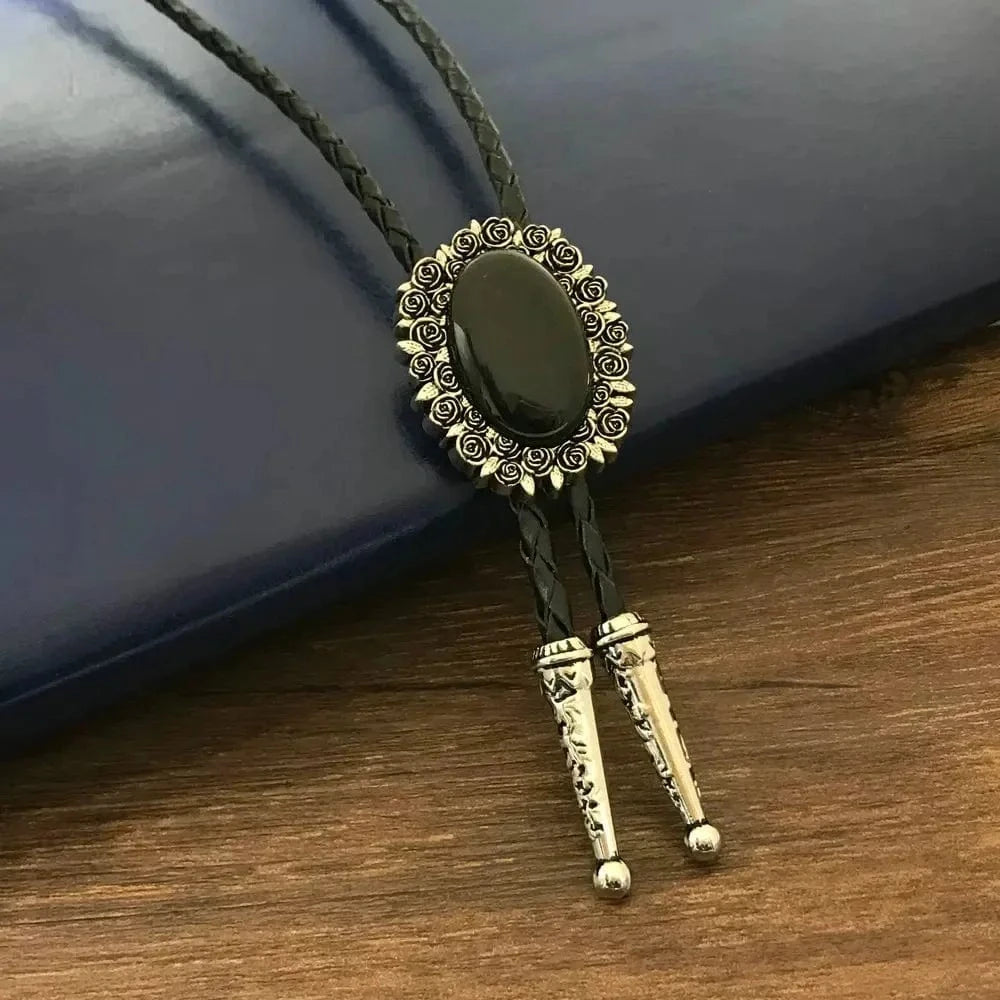 Bolo tie i äkta läder med vintageblomma och steninfattning