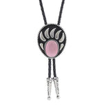 Bolo tie i silverfärgad björntassdesign med ädelstenslook Rosa