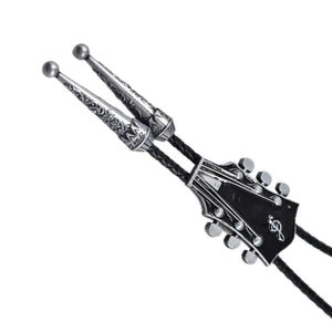 Bolo tie med gitarrhänge i emalj