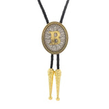 Bolo tie med initial A–Z i tvåtonad metall B