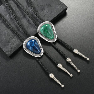 Bolo tie med rektangulär sten och silverinfattning