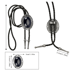 Bolo tie med svart oval sten och silverdetaljer Silver