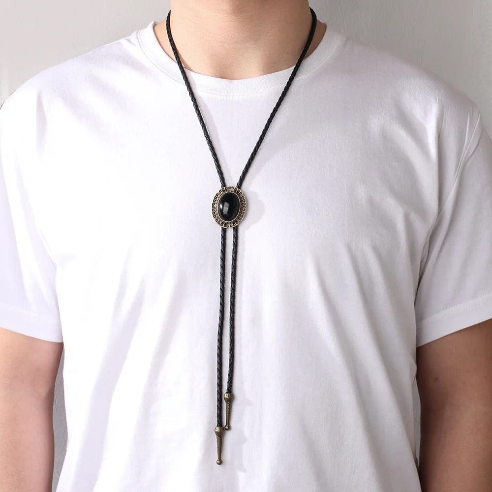 Bolo tie med svart oval sten och silverdetaljer Silver