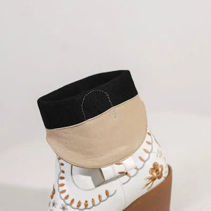 Broderade cowboyboots i boho stil med 6cm klack