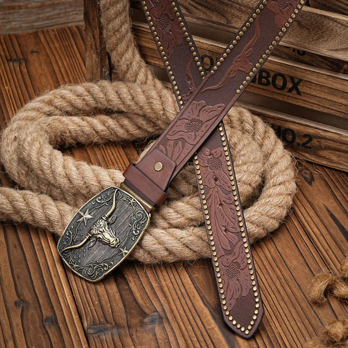 Cowboybälte med vintage longhornsspänne