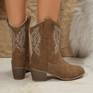 Cowboyboots med broderad design och kraftig klack