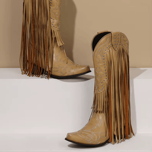 Cowboyboots med fransar och broderi i västernstil