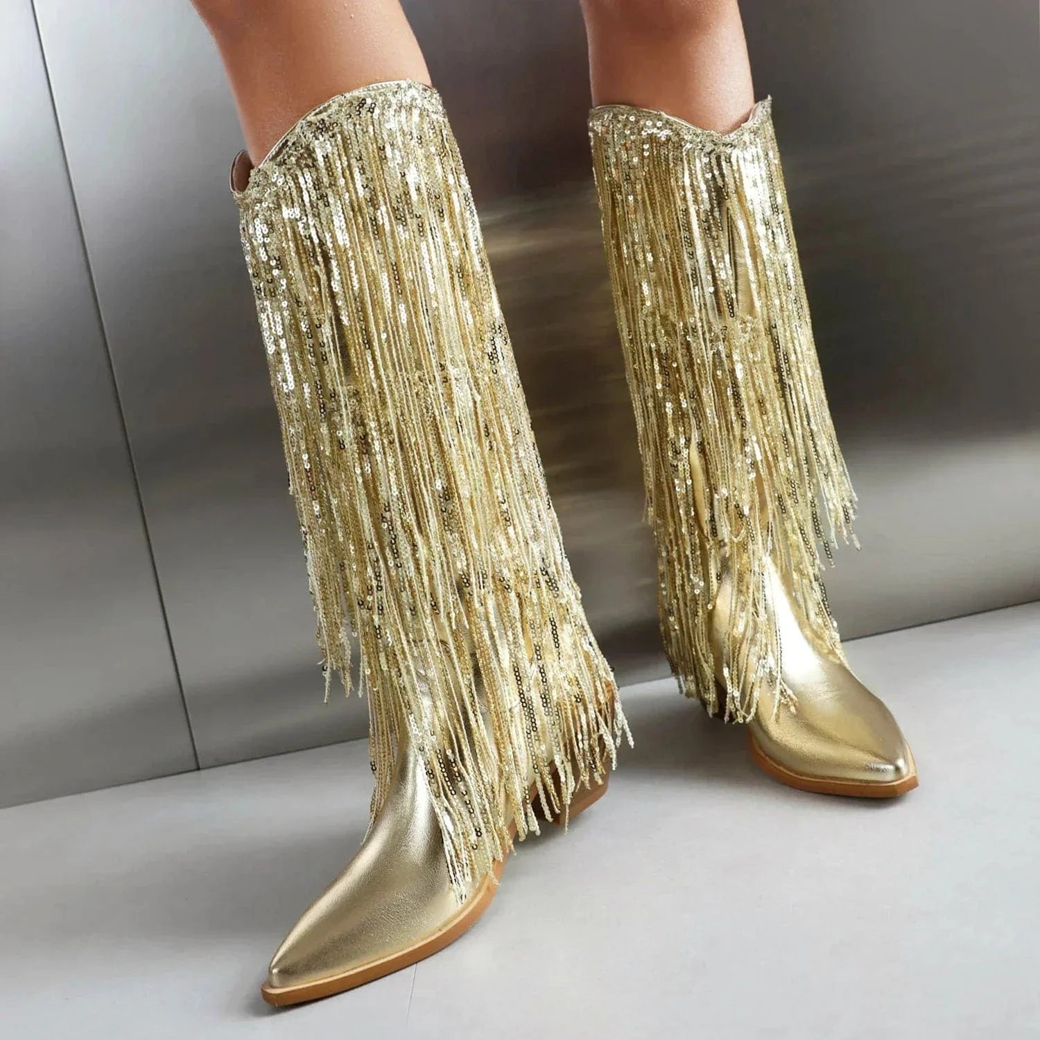 Cowboyboots med glänsande fransar