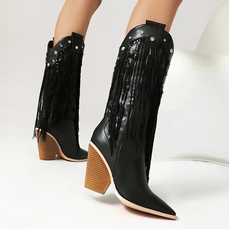 Fransiga Cowboyboots i Glansig Läderlook med Kilklack