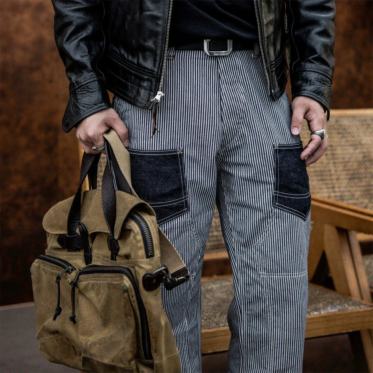 Hickoryrandiga jeans herr