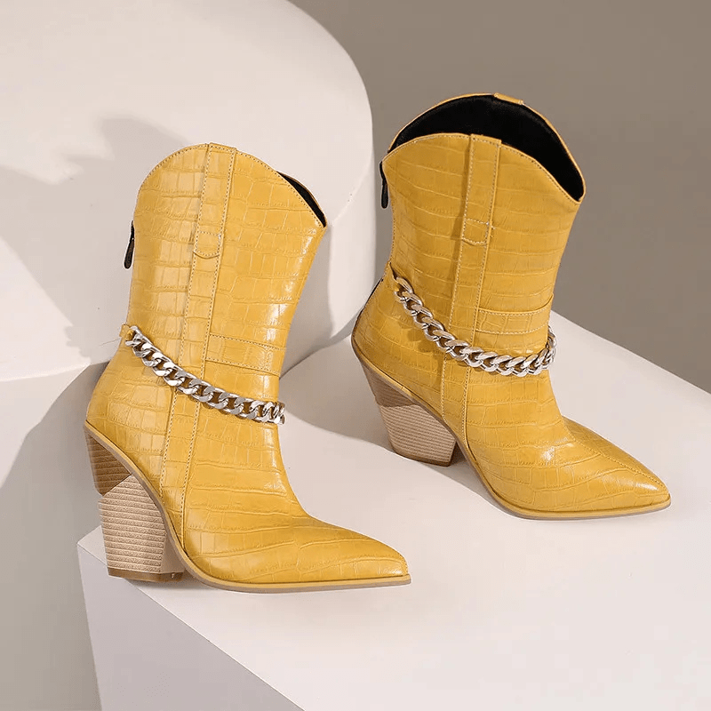 Låga Cowboyboots med Kedja och Hög Klack