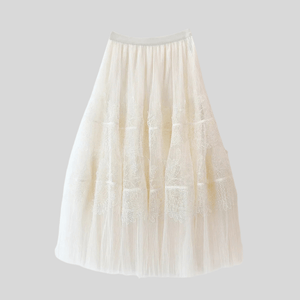Lång plisserad tyllkjol med spetsvolanger Beige / One Size