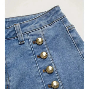 Ljusblå högmidjade vida jeans med dekorativa knappar