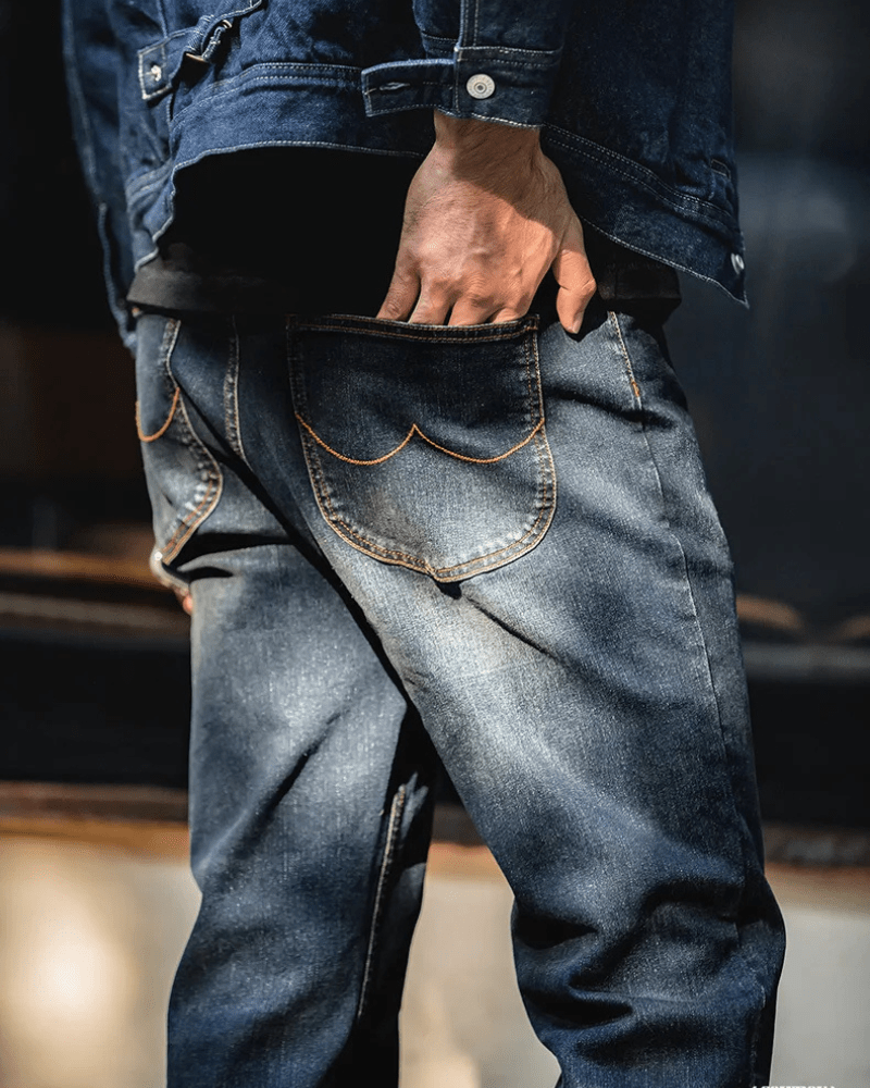 Mörkblå raka jeans i vintage-stil för herr