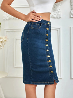 Tajt midi-jeanskjol med knappar