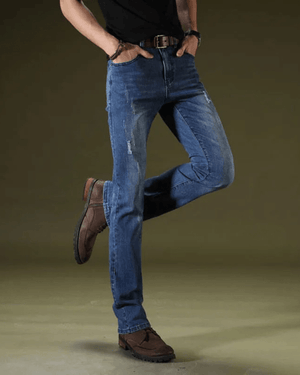 Utsvängda jeans för herr