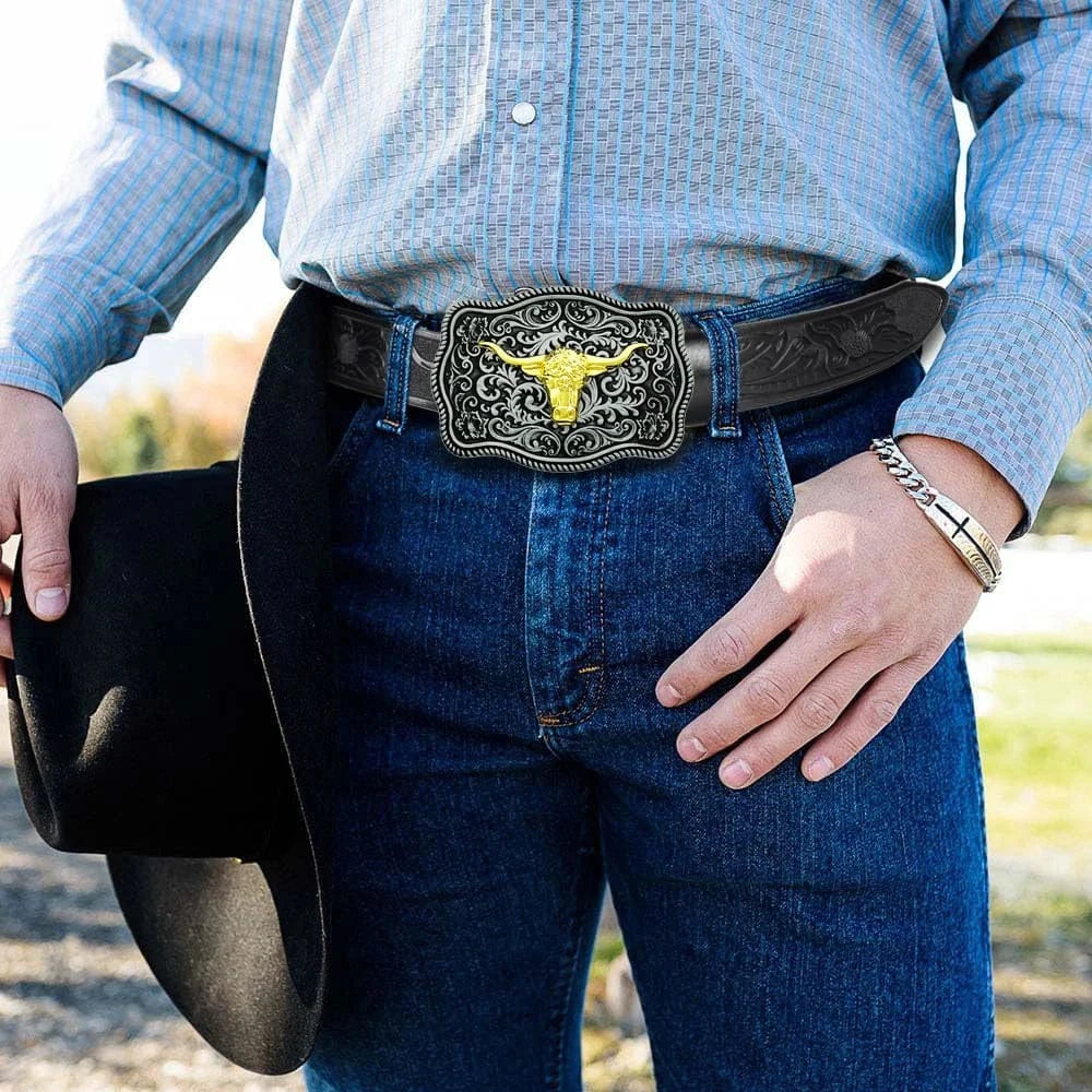 Westernbälte med präglat mönster och tjurhuvudspänne
